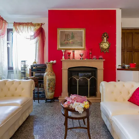 Au Jardin Fleuri Bed & Breakfast