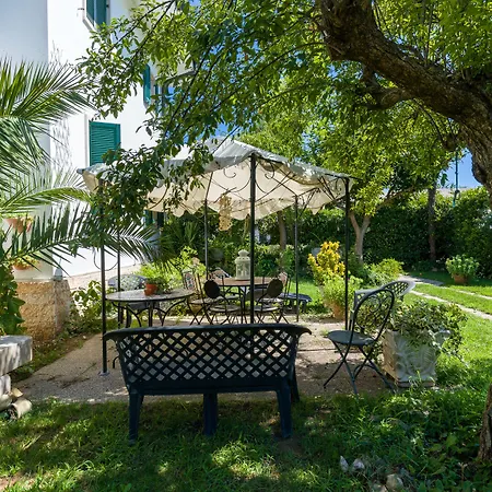 Panzió Au Jardin Fleuri