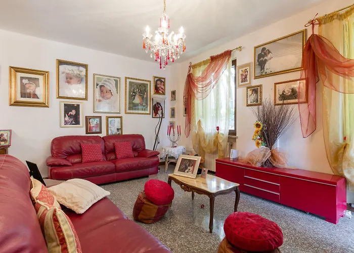 Au Jardin Fleuri Сан-Джованни-Лупатото