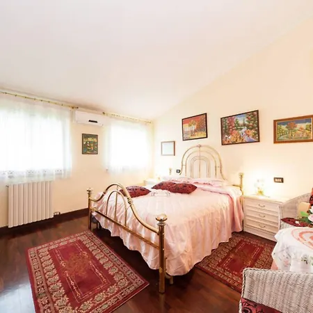 Bed & Breakfast Au Jardin Fleuri San Giovanni Lupatoto