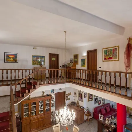 Au Jardin Fleuri Bed & Breakfast
