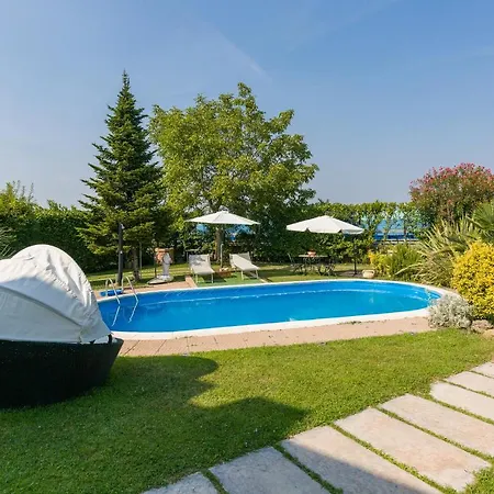 Au Jardin Fleuri 3*